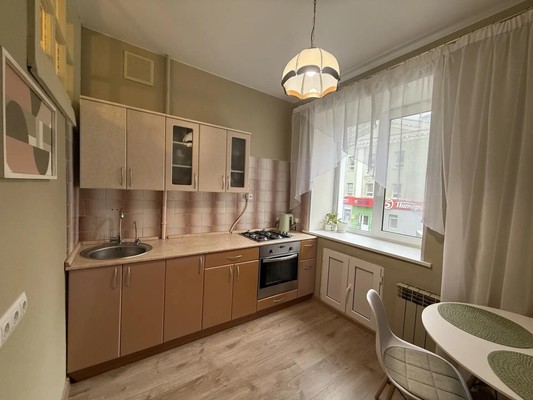Продам двухкомнатную (2-комн.) квартиру, Смирнова ул, 3, Пермь г
