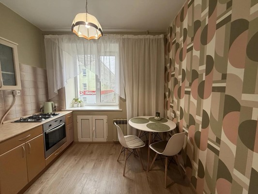 Продам двухкомнатную (2-комн.) квартиру, Смирнова ул, 3, Пермь г