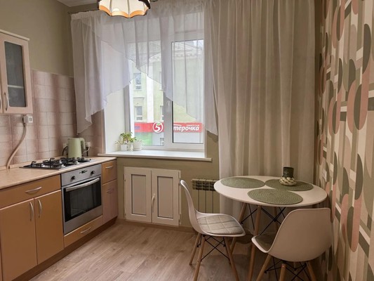 Продам двухкомнатную (2-комн.) квартиру, Смирнова ул, 3, Пермь г