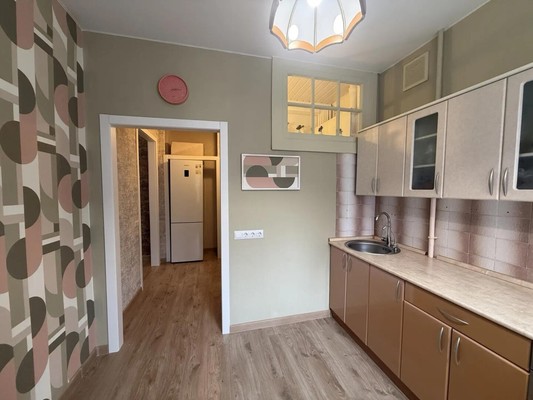Продам двухкомнатную (2-комн.) квартиру, Смирнова ул, 3, Пермь г