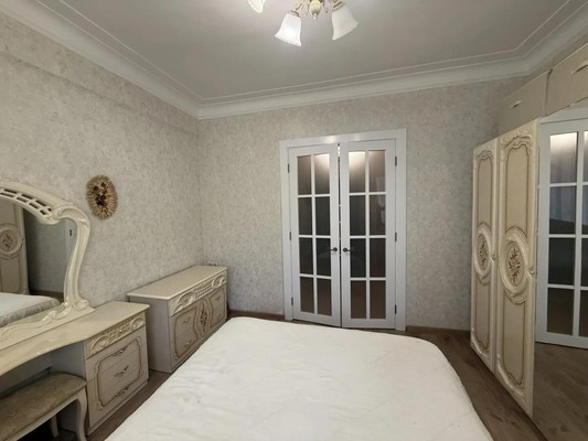 Продам двухкомнатную (2-комн.) квартиру, Смирнова ул, 3, Пермь г