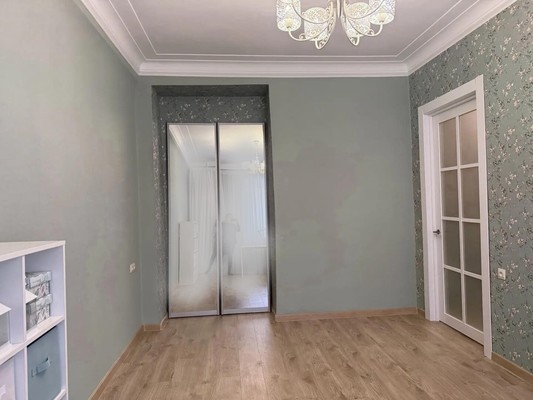 Продам двухкомнатную (2-комн.) квартиру, Смирнова ул, 3, Пермь г