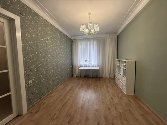 Продам двухкомнатную (2-комн.) квартиру, Смирнова ул, 3, Пермь г