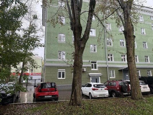 Продам двухкомнатную (2-комн.) квартиру, Смирнова ул, 3, Пермь г