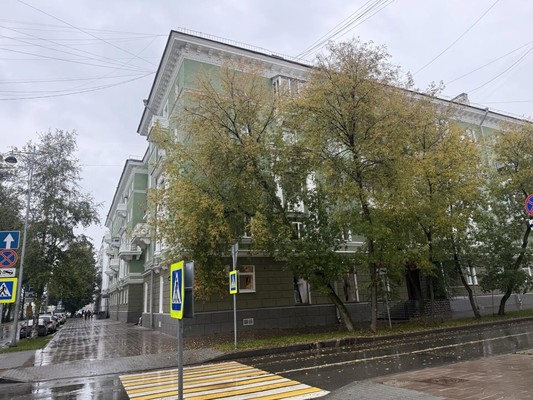 Продам двухкомнатную (2-комн.) квартиру, Смирнова ул, 3, Пермь г