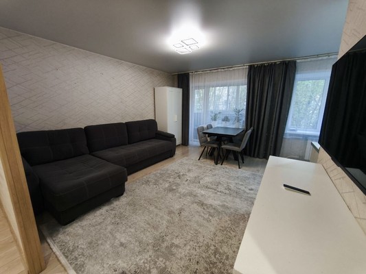 Продам трехкомнатную (3-комн.) квартиру, Урицкого ул, 39, Красноярск г