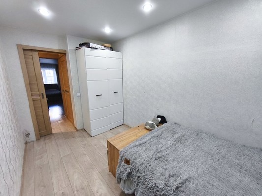 Продам трехкомнатную (3-комн.) квартиру, Урицкого ул, 39, Красноярск г