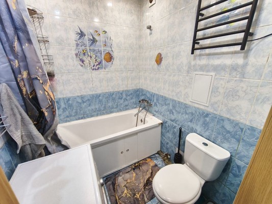 Продам трехкомнатную (3-комн.) квартиру, Урицкого ул, 39, Красноярск г