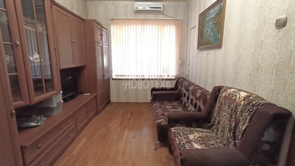 Продам однокомнатную (1-комн.) квартиру, Комарова ул, 52, Апшеронск г