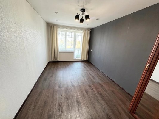Продам трехкомнатную (3-комн.) квартиру, Партизанская ул, 15к2, Комсомольск-на-Амуре г