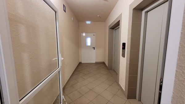 Продам двухкомнатную (2-комн.) квартиру, Л.Шевцовой б-р, 51, Калининград г
