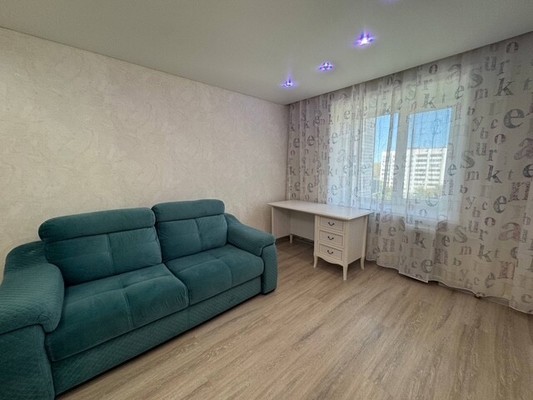 Продам трехкомнатную (3-комн.) квартиру, Молодогвардейская ул, 16к2, Комсомольск-на-Амуре г