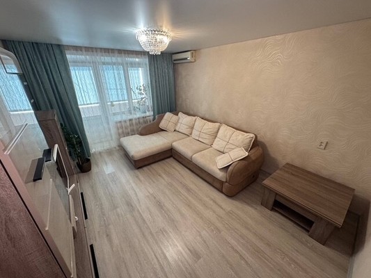 Продам трехкомнатную (3-комн.) квартиру, Молодогвардейская ул, 16к2, Комсомольск-на-Амуре г
