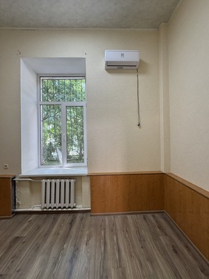 Сдам трехкомнатную (3-комн.) квартиру, Жуковского ул, 26, Симферополь г