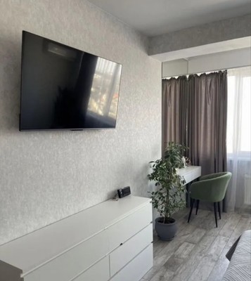 Продам двухкомнатную (2-комн.) квартиру, Камская ул, 31, Симферополь г