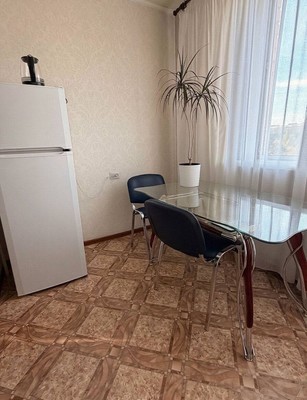 Продам однокомнатную (1-комн.) квартиру, Новочерёмушкинская ул, 49, Москва г