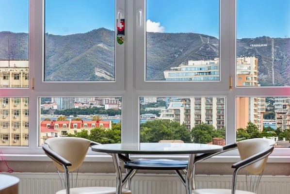 Продам однокомнатную (1-комн.) квартиру, Крымская ул, 19к1, Геленджик г