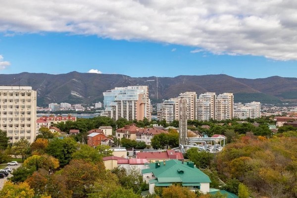 Продам однокомнатную (1-комн.) квартиру, Крымская ул, 19к1, Геленджик г