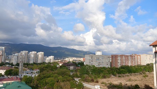 Продам однокомнатную (1-комн.) квартиру, Крымская ул, 19к1, Геленджик г