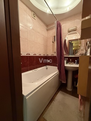 Продам трехкомнатную (3-комн.) квартиру, Пресненский Вал ул, 3, Москва г