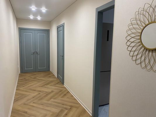 Сдам трехкомнатную (3-комн.) квартиру, Большевиков пр-кт, 37ак1, Санкт-Петербург г