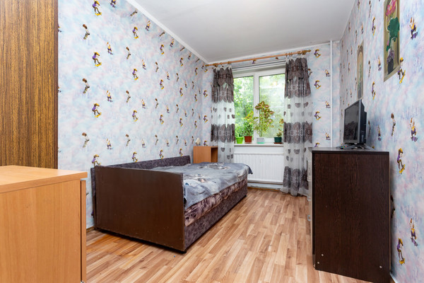 Продам трехкомнатную (3-комн.) квартиру, Наличная ул, 36Ак3, Санкт-Петербург г