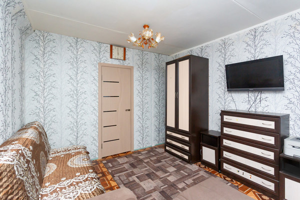 Продам трехкомнатную (3-комн.) квартиру, Наличная ул, 36Ак3, Санкт-Петербург г
