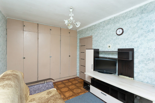 Продам трехкомнатную (3-комн.) квартиру, Наличная ул, 36Ак3, Санкт-Петербург г