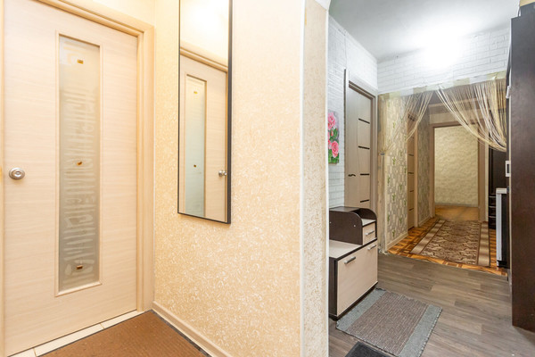Продам трехкомнатную (3-комн.) квартиру, Наличная ул, 36Ак3, Санкт-Петербург г