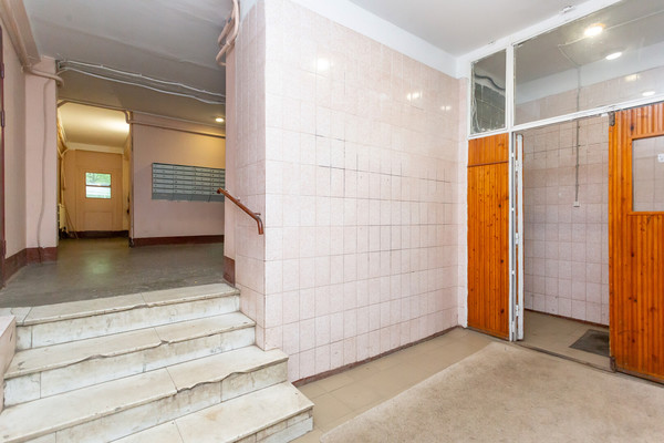 Продам трехкомнатную (3-комн.) квартиру, Наличная ул, 36Ак3, Санкт-Петербург г