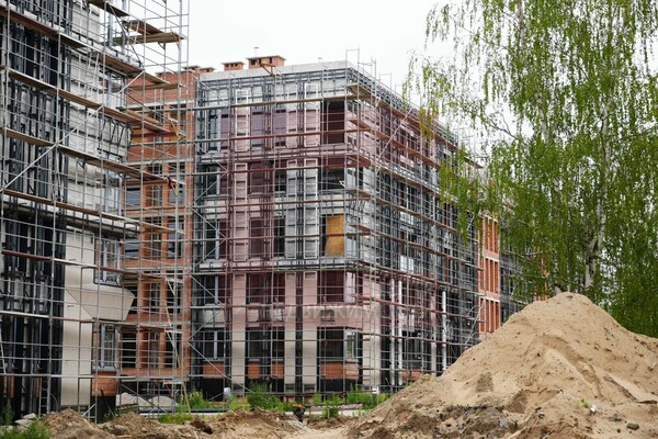 Продам однокомнатную (1-комн.) квартиру (долевое), Центральная ул, Заозерье п