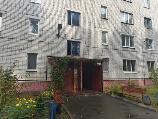 Продам однокомнатную (1-комн.) квартиру, Уральская ул, 100А, Брянск г