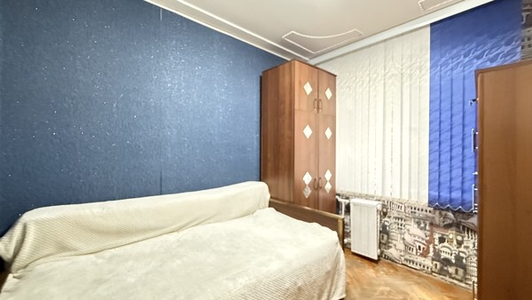 Продам трехкомнатную (3-комн.) квартиру, Калмыкова ул, 229, Нальчик г