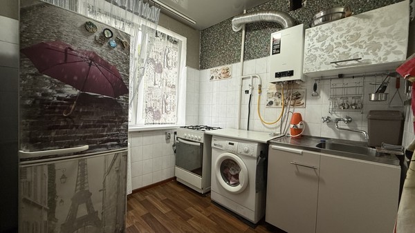 Продам трехкомнатную (3-комн.) квартиру, Калмыкова ул, 229, Нальчик г