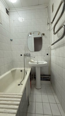 Продам трехкомнатную (3-комн.) квартиру, Калмыкова ул, 229, Нальчик г