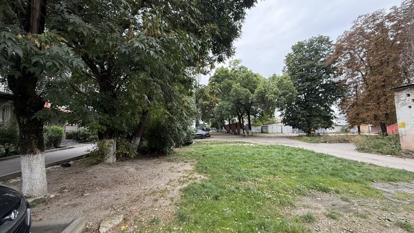 Продам трехкомнатную (3-комн.) квартиру, Калмыкова ул, 229, Нальчик г