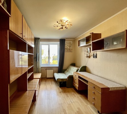 Продам двухкомнатную (2-комн.) квартиру, Железноводская ул, 35А, Санкт-Петербург г