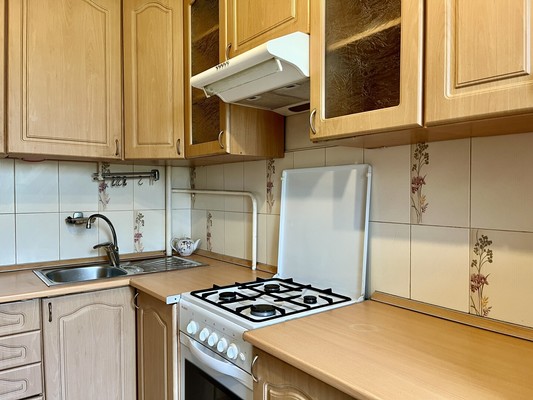 Продам двухкомнатную (2-комн.) квартиру, Железноводская ул, 35А, Санкт-Петербург г