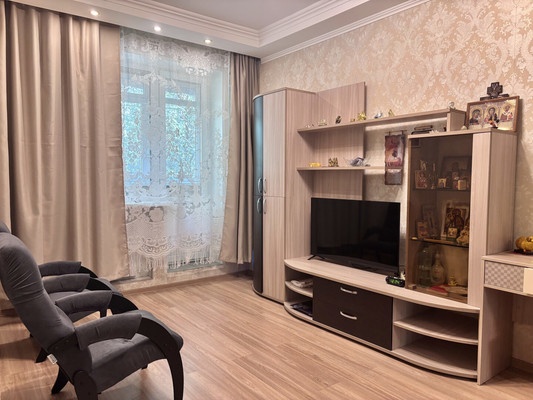 Продам двухкомнатную (2-комн.) квартиру, Ломоносова ул, 1, Рязань г