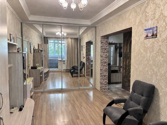 Продам двухкомнатную (2-комн.) квартиру, Ломоносова ул, 1, Рязань г