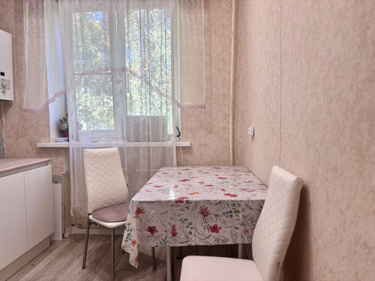 Продам двухкомнатную (2-комн.) квартиру, Ломоносова ул, 1, Рязань г