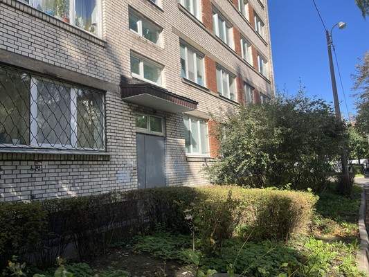 Сдам однокомнатную (1-комн.) квартиру, Замшина ул, 52к2, Санкт-Петербург г