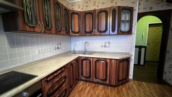 Продам двухкомнатную (2-комн.) квартиру, Приборостроителей ул, 1а, Раменское г