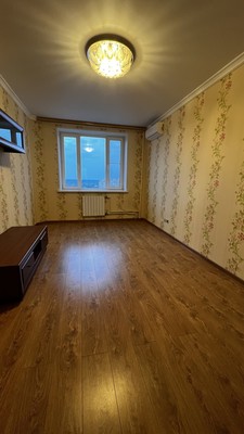 Продам двухкомнатную (2-комн.) квартиру, Приборостроителей ул, 1а, Раменское г