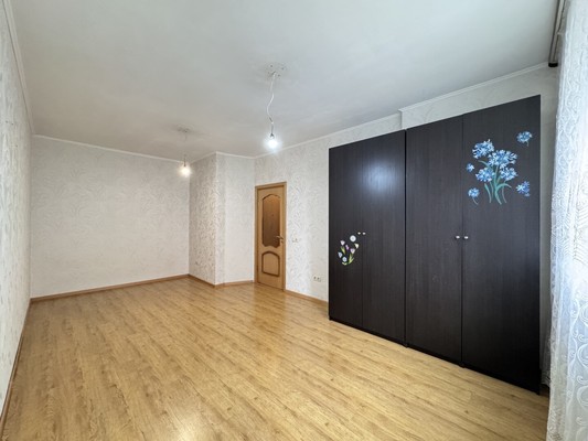 Продам однокомнатную (1-комн.) квартиру, Спортивная (Западный мкр.) ул, 2, Октябрьский рп