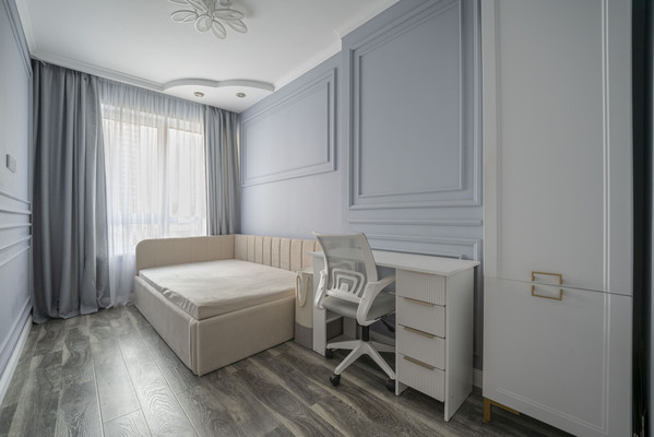 Продам трехкомнатную (3-комн.) квартиру, Донецкая ул, 34к1, Москва г