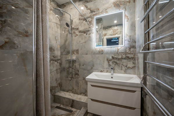 Продам трехкомнатную (3-комн.) квартиру, Донецкая ул, 34к1, Москва г