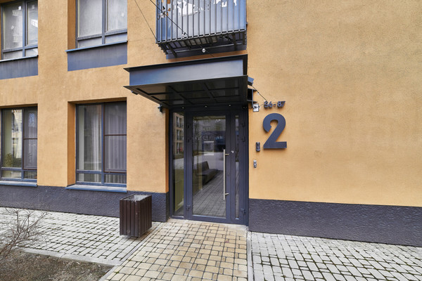 Продам трехкомнатную (3-комн.) квартиру, Донецкая ул, 34к1, Москва г