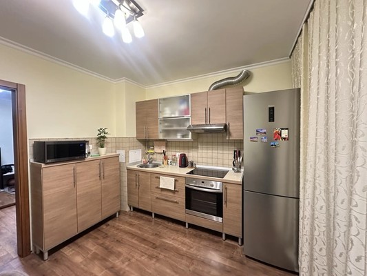 Продам трехкомнатную (3-комн.) квартиру, Гоголя ул, 42, Новосибирск г