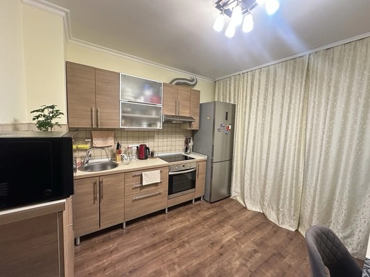 Продам трехкомнатную (3-комн.) квартиру, Гоголя ул, 42, Новосибирск г